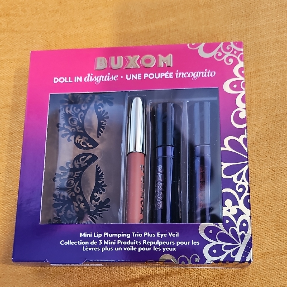 Buxom Doll In Disguise Gift Set NIB